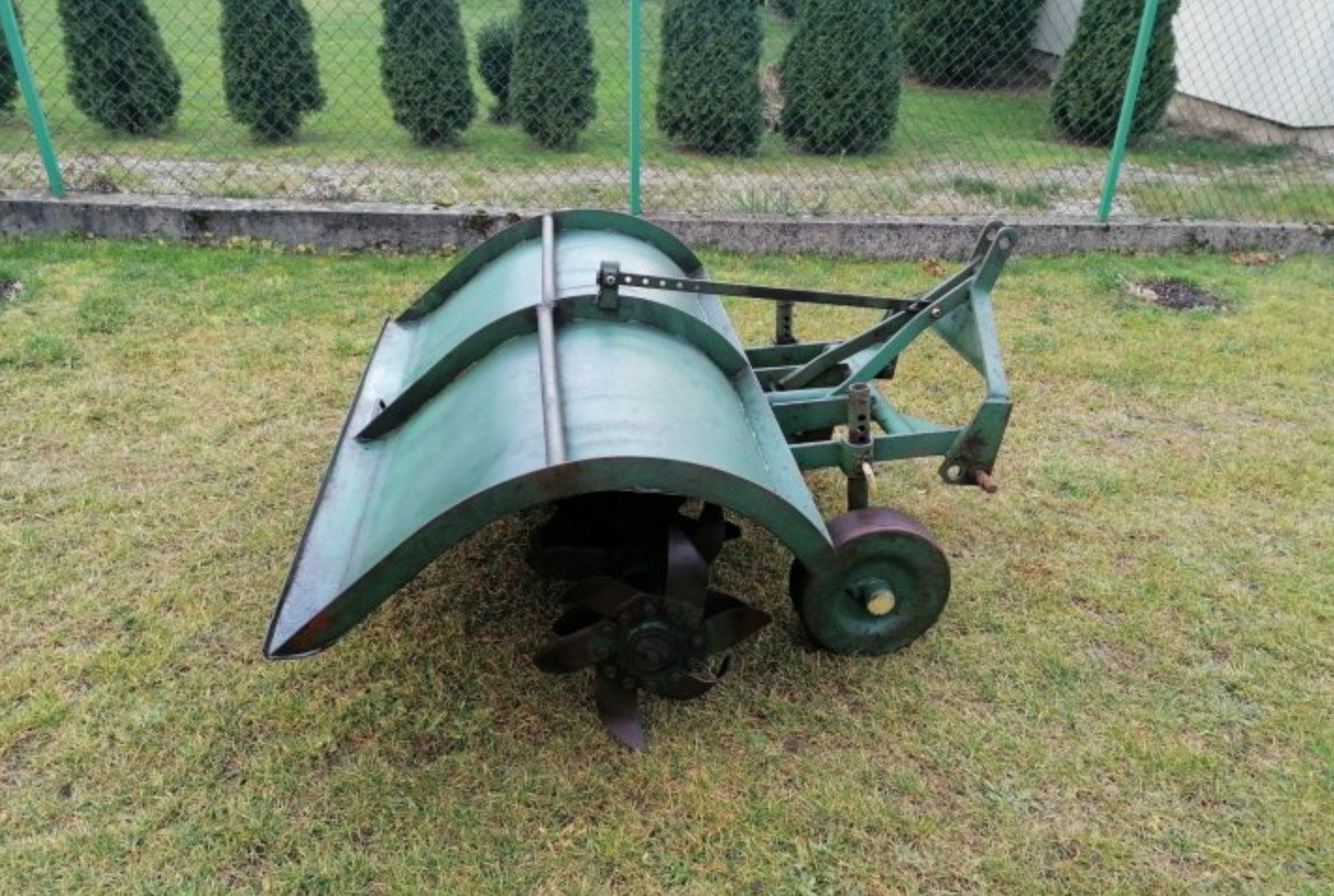 Glebogryzarka ogrodowa
