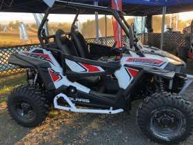 Quad 1000 Xp RZR Polaris kolor czarny czerwony aluminiowe felgi atv światła led