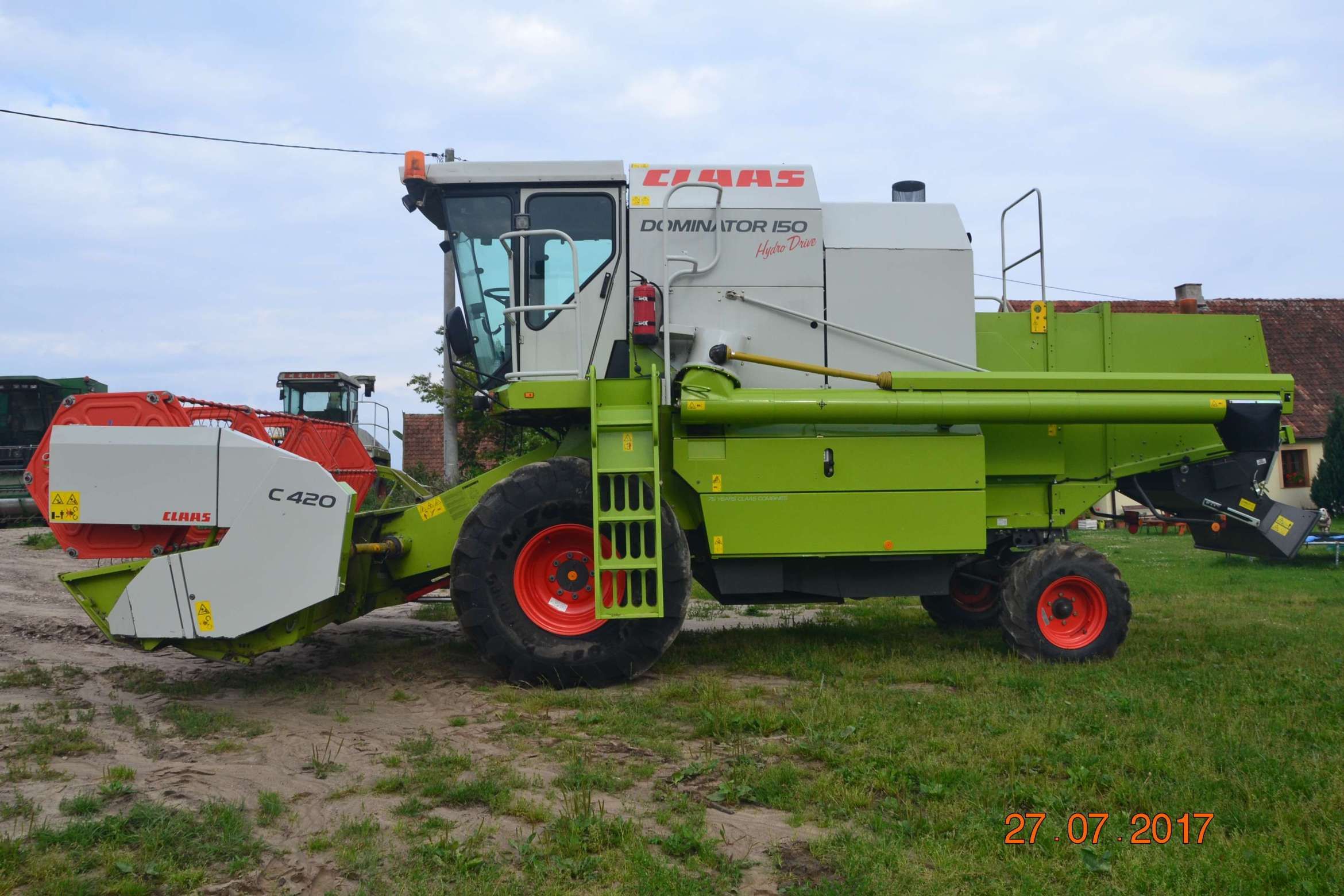 Sprzedam okazyjnie używany kombajn zbożowy CLAAS