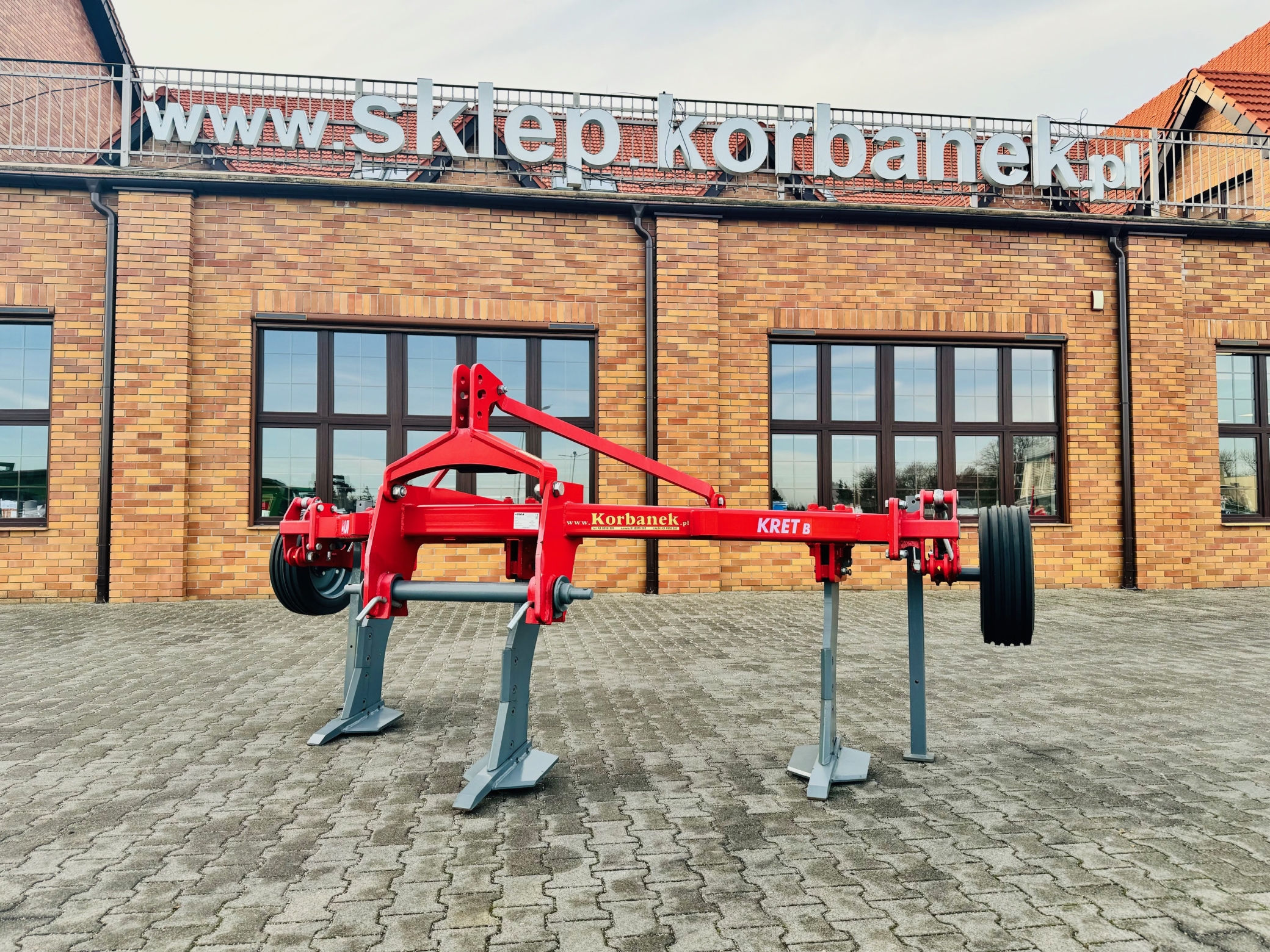 Agregat-glebosz-unia-group-kret-b-3-5-zabezpieczenie-srubowe-plac-korbanek