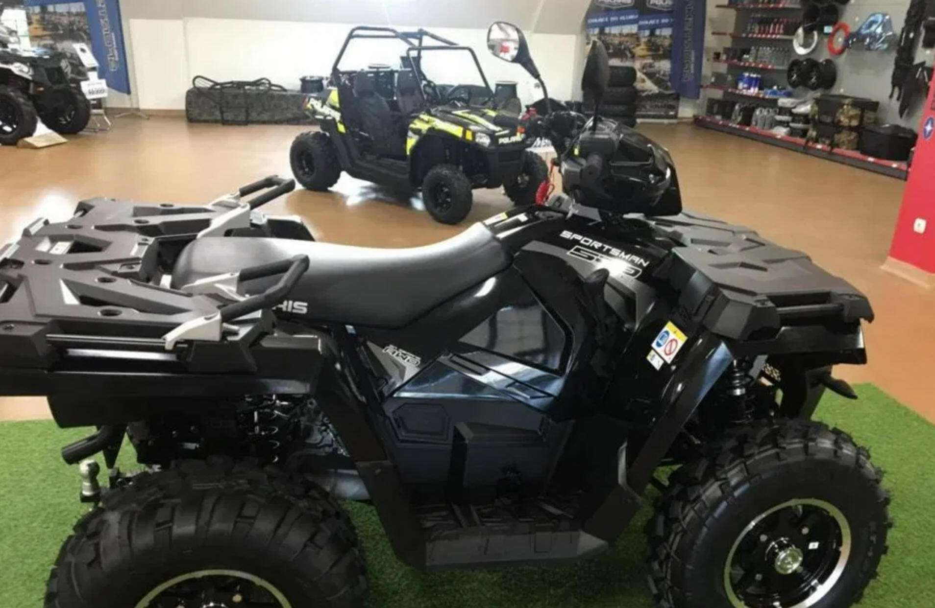 ATV Sportsman 570 EPS Black quad Edition Polaris kolor czarny osłony rąk 