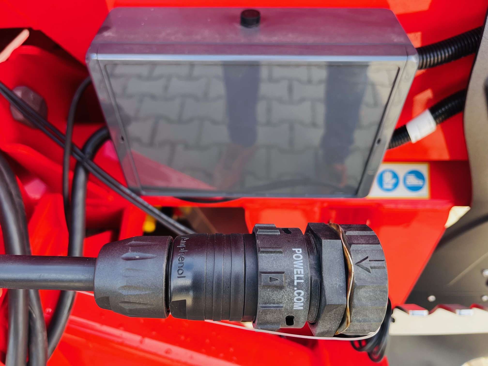 Rozsiewacz dwutarczowy do nawozu Maschio Gaspardo EW 213 ISOTRONIC