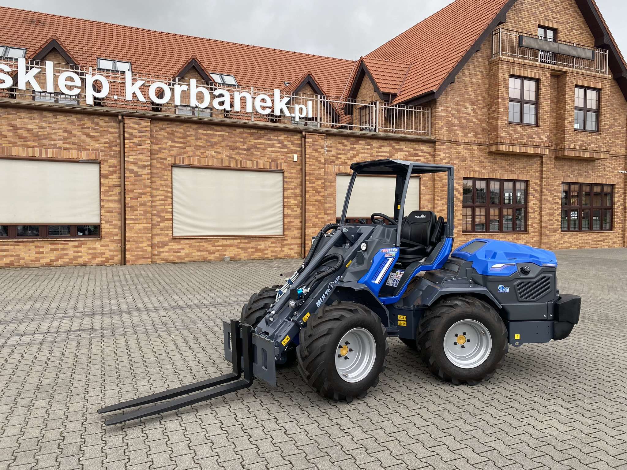 Multione seria 11 skręcona