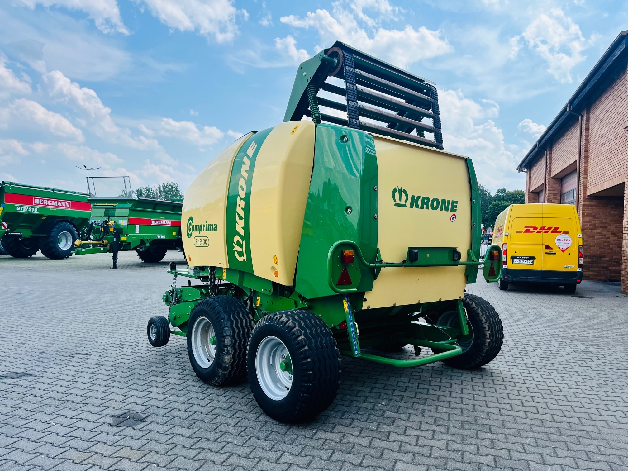 Prasa stalokomorowa lancuchowa krone comprima F 155 XC plac korbanek