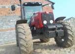 widok z przodu ciągnika Massey Ferguson 5465 bardzo dobry stan techniczny