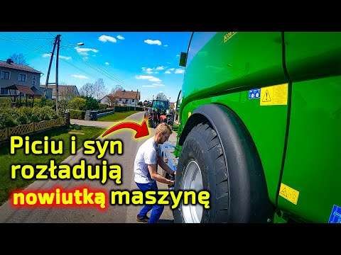 Embedded thumbnail for Potrzebny jest ciągnik Fendt Piciu i syn przywieźli prasę McHale Rozładunek na szosie