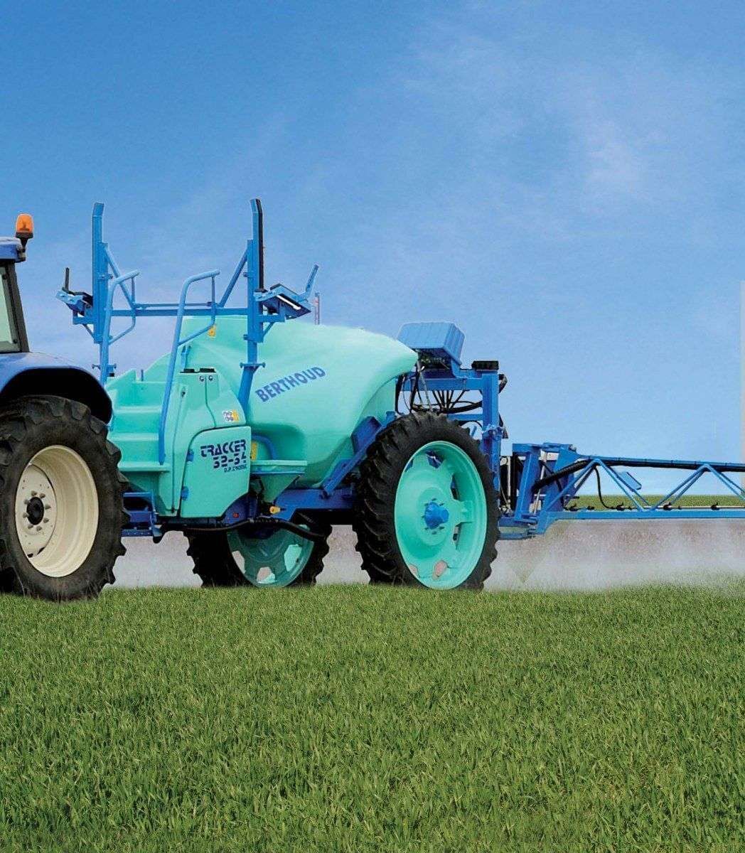 Wyjątkowy opryskiwacz do zadań specjalnych Berthoud Tracker Opryskiwacz ciągany Berthoud Tracker do zadań specjalnych