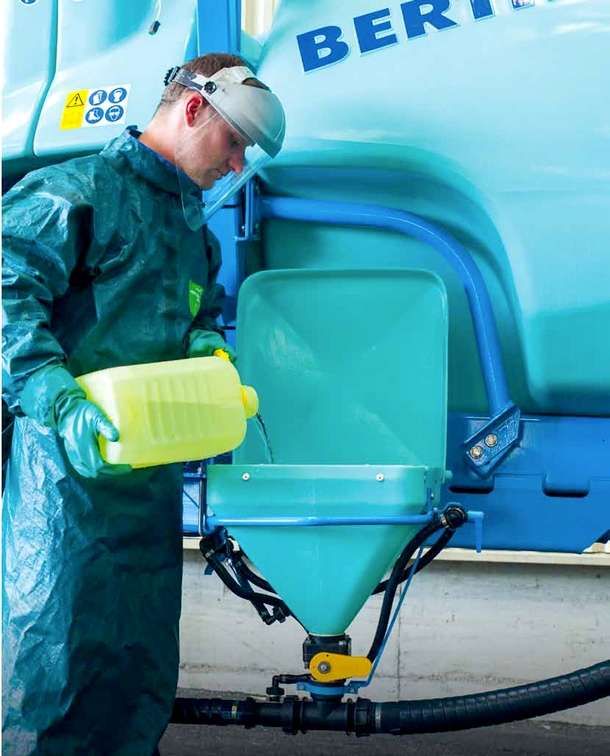 Rozwadniacz środków chemicznych opryskiwacza Berthoud Tracker Rozwadniacz środków chemicznych opryskiwacza Berthoud Tracker