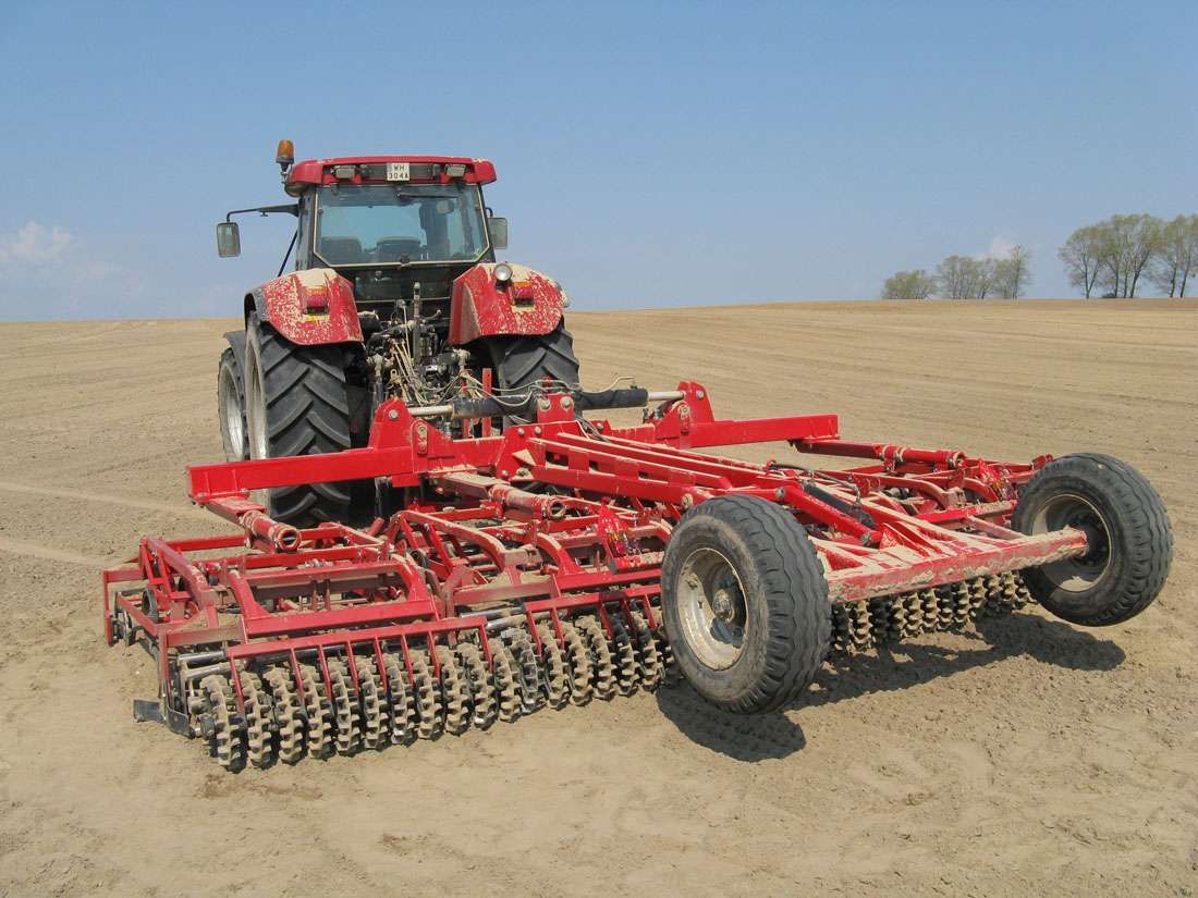 Rostselmash Vector 425 heder kopiowanie terenu Rostselmash Vector 425 spręzyny odpowiedzialne za mechaniczne kopiowanie terenu
