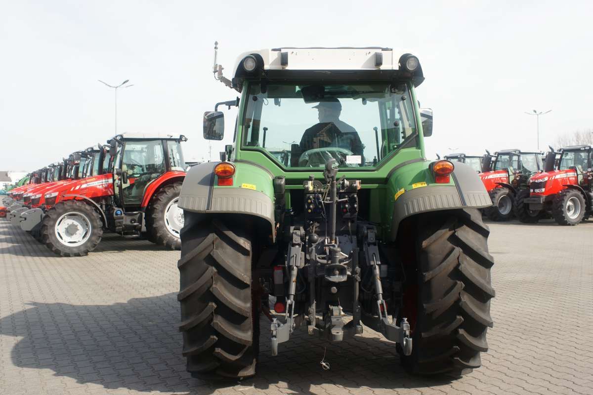 Fendt 200 Vario z wydajnymi układami - hydrauliką oraz WOM Fendt 200 Vario V/F/P z tylnym TUZ oraz wydajną hydrauliką