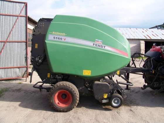 Prasa Fendt serii 5000 od boku Fendt 5160v od boku