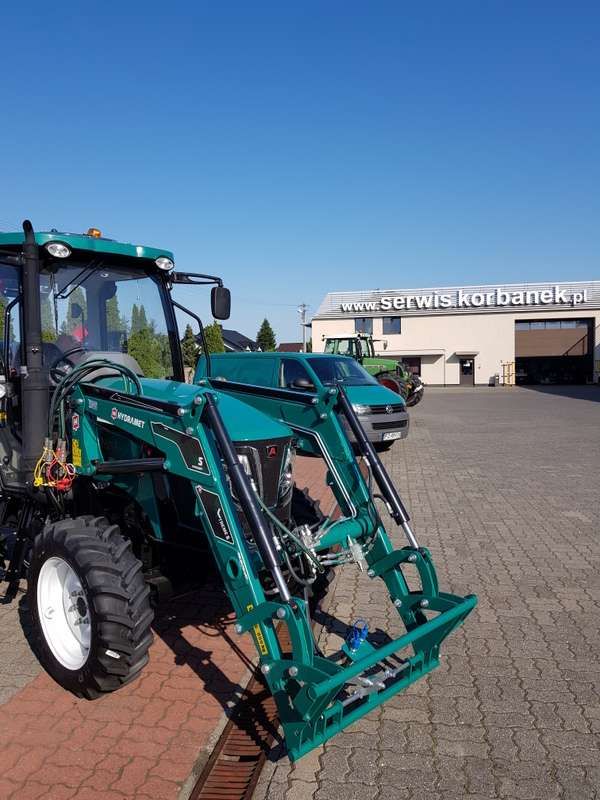 ARBOS 3055 z ładowaczem Xtreme S firmy HYDRAMET Atuty ładowacza Hydramet Xtreme S, perfekcyjne spawy, przewody hydrauliczne ukryte w ramie.