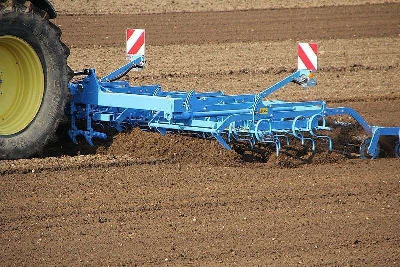 Korund firmy Lemken uniwersalny agregat uprawowy Uniwersalny agregat uprawowy Korund firmy Lemken