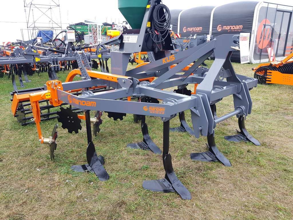 Kultywator podorywkowy KUS firmy MANDAM Kultywator podorywkowy KUS firmy Mandam na targach rolniczych AGRO-SHOW Bednary