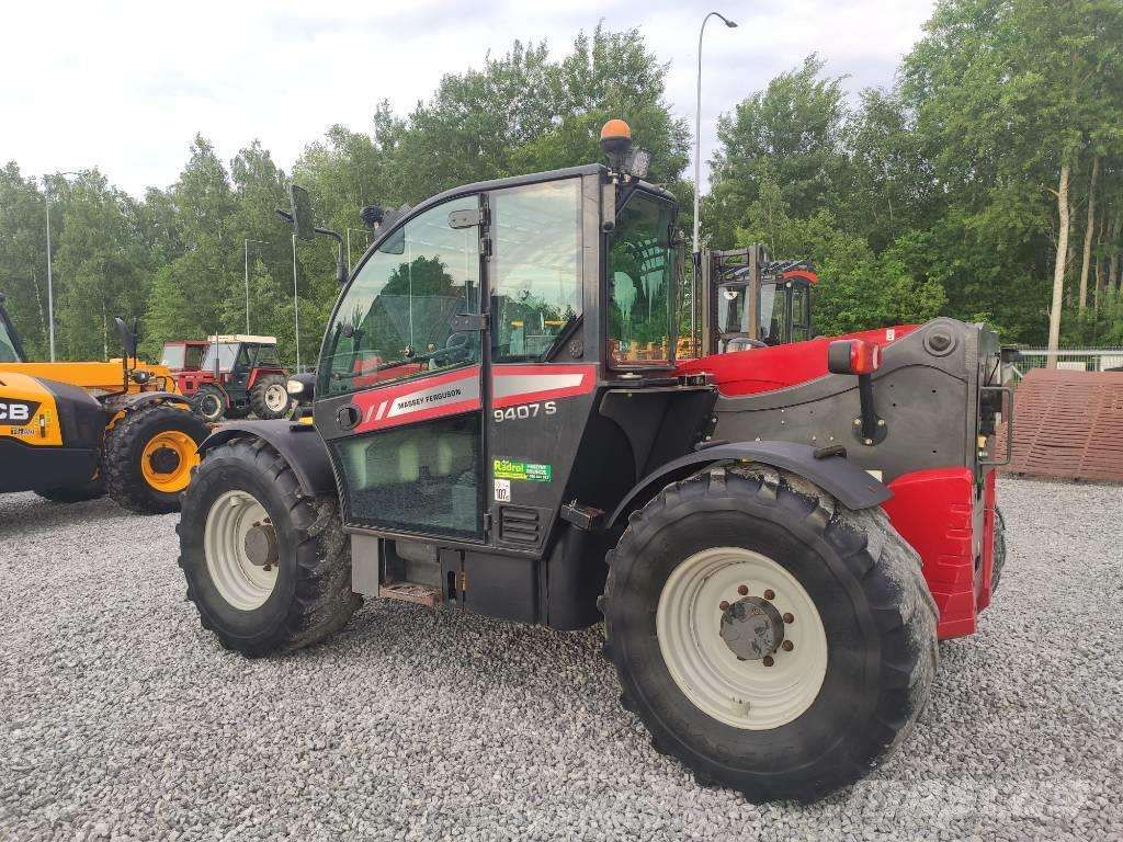 Kabina operatora MF 9407S Ładowarka MF 9407 widok na kabinę