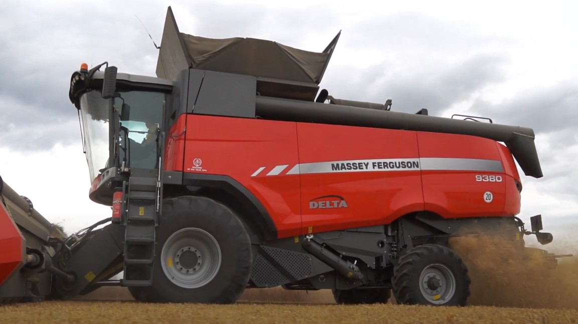 Rostselmash Vector 425 heder kopiowanie terenu Rostselmash Vector 425 spręzyny odpowiedzialne za mechaniczne kopiowanie terenu
