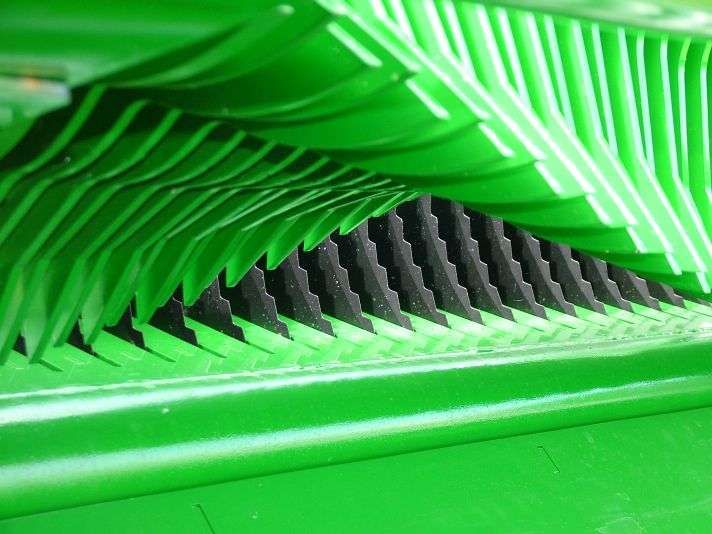 rotor i listwa z 25 nożami w McHale Fusion McHale Fusion 3 - belka nożowa