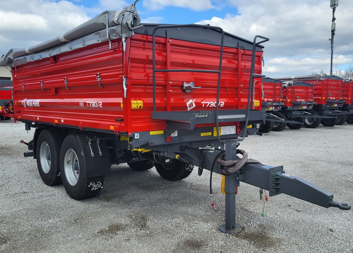 Czerwona przyczepa rolnicza Metal-Fach typ T730/2