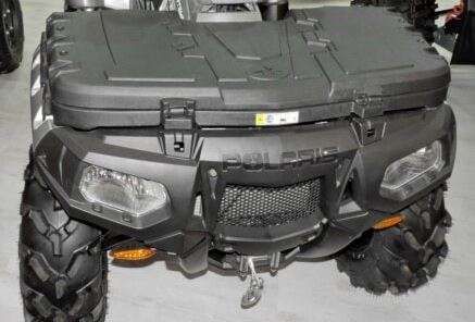 Przedni kufer w Polaris Sportsman xp 1000
