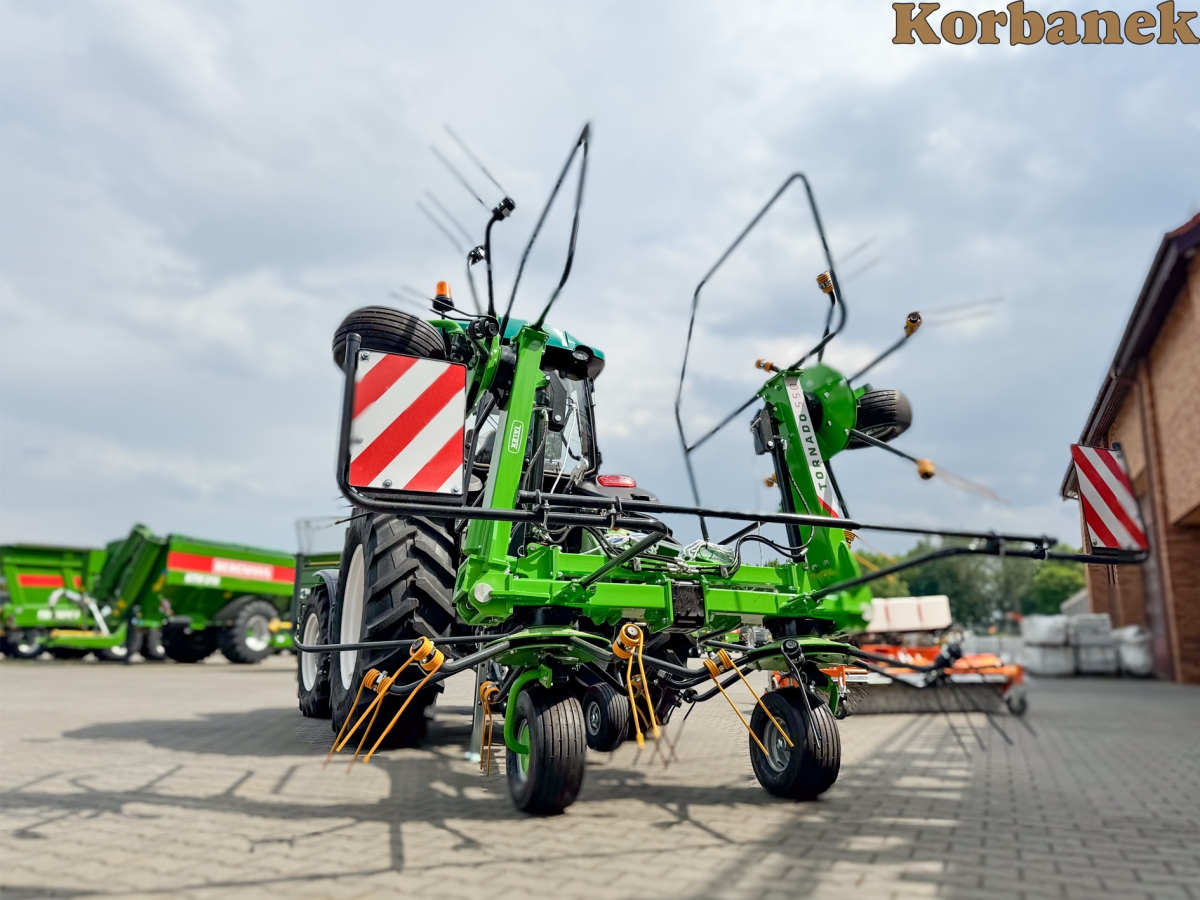 Ciągnik Arbos 4110