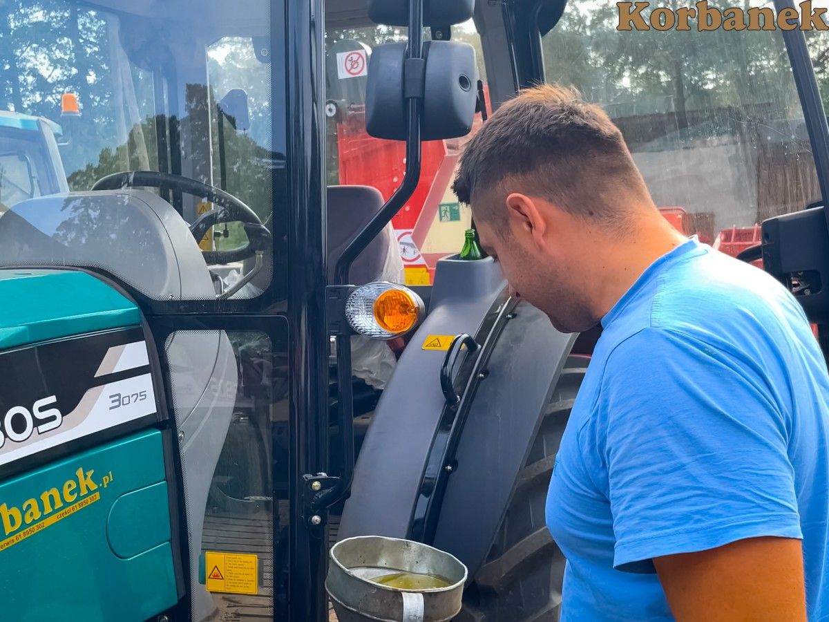 Kazik tankujący ciągnik Arbos